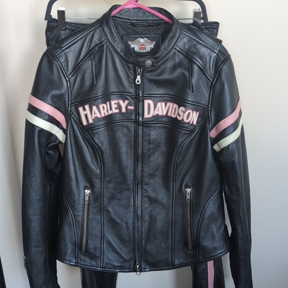 Harley-Davidson Women's Black 🩷Pink Leather Jacket And Chaps Combo Size Medium